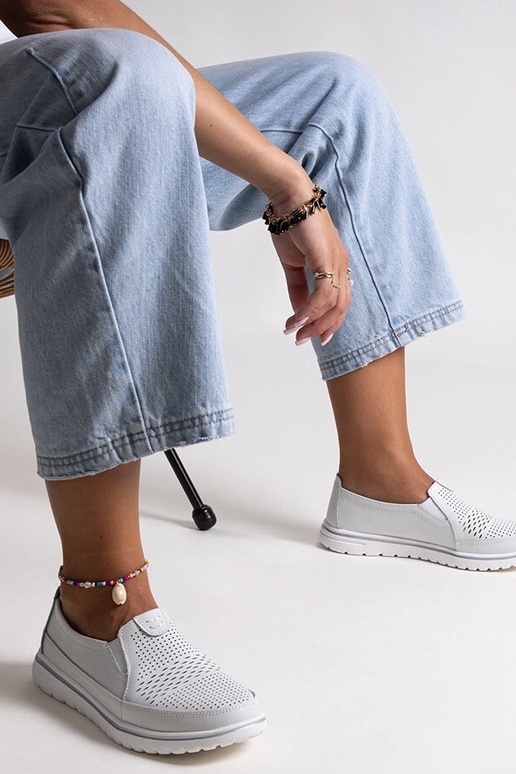 Zapatos de cuero gris claro Vinceza