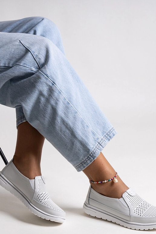 Zapatos de cuero gris claro Vinceza