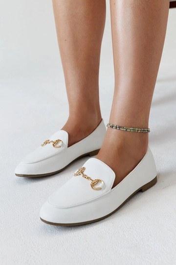 Mocasines con hebilla Erminia en color blanco