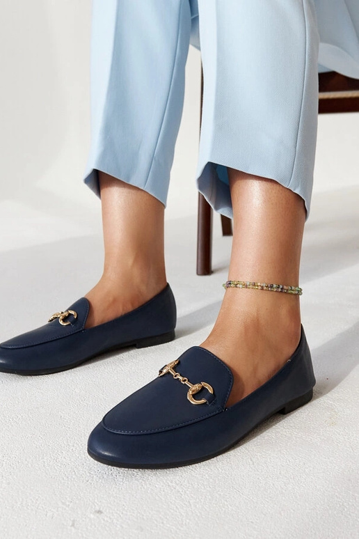 Mocasines azul marino con hebilla... Mocasines azul marino con hebilla...