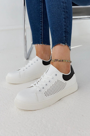 Zapatillas blancas caladas Semhar