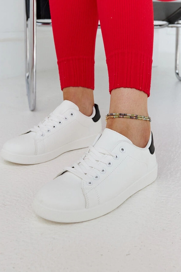 Zapatillas de plataforma Birikti blancas con detalle negro 2