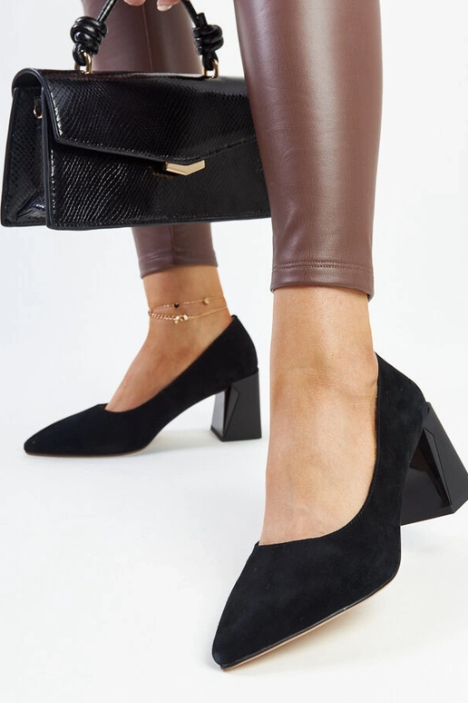 Zapatos de salón de piel negra con...