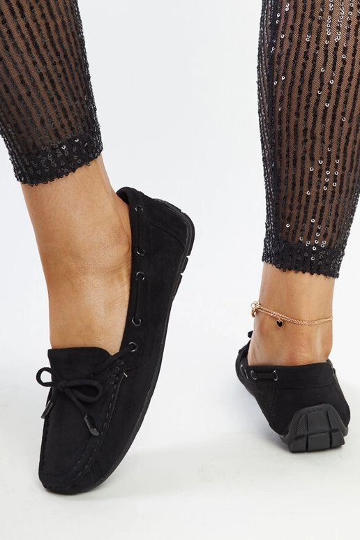 Mocasines negros con lazo Hayam