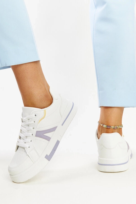 Zapatillas blancas con color Zorica