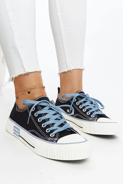 Zapatillas negras con cordones de...