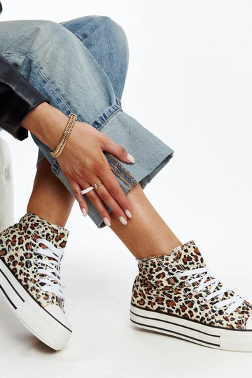 Zapatillas altas con...