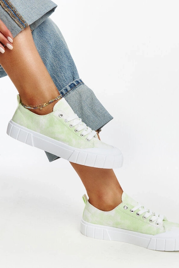 Zapatillas de tejido verde claro de Jerina 2