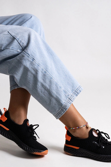 Zapatillas de tela negras... 2