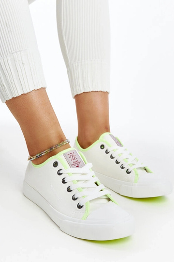 Zapatillas blancas de mujer con color CROSS JEANS