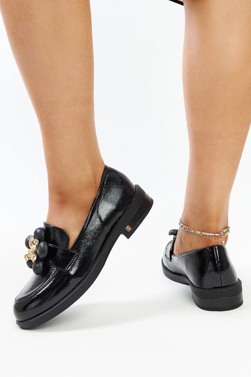 Mocasines de charol negros con... Mocasines de charol negros con...