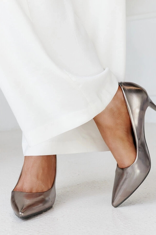 Szpilki metálicas grises con...