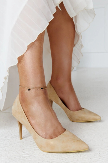 Szpilki metálicas doradas...