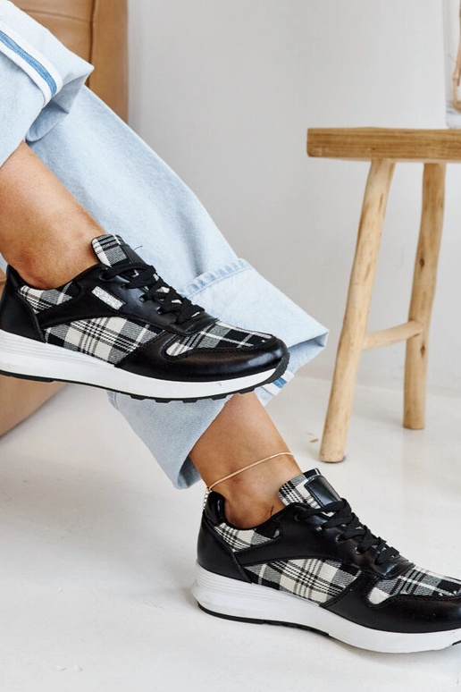 Zapatillas Afifah negras a cuadros