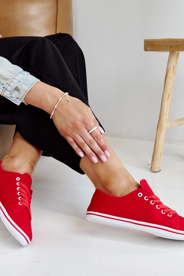 Zapatillas clásicas rojas... 2