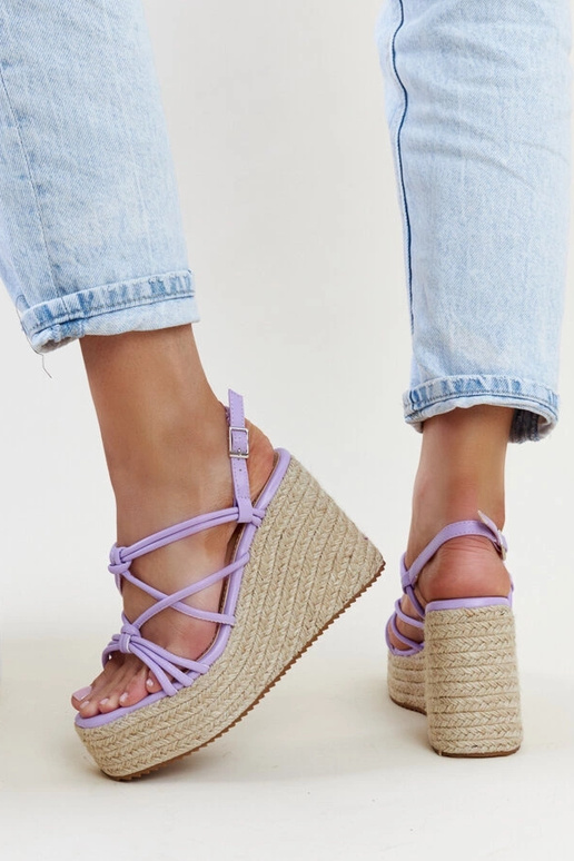 Sandalias de cuña moradas Mara