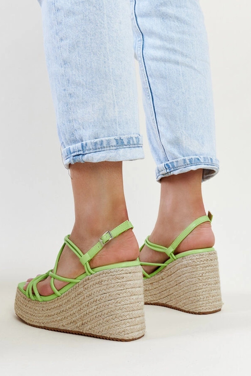 Sandalias de cuña Mara verde