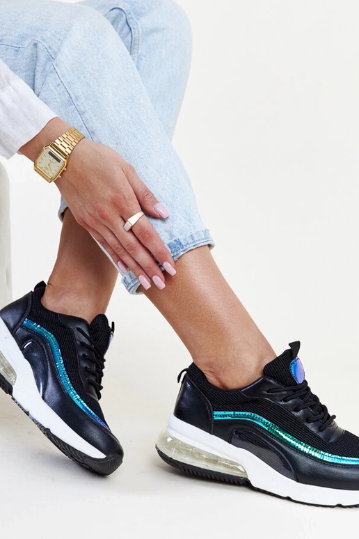 Zapatillas negras con holograma Jelka