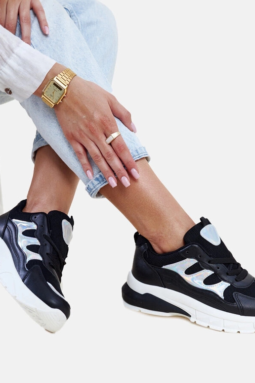 Zapatillas negras con suela gruesa Matea