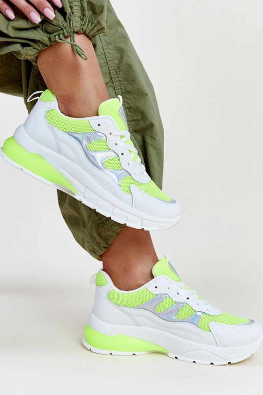 Zapatillas de suela gruesa de color...