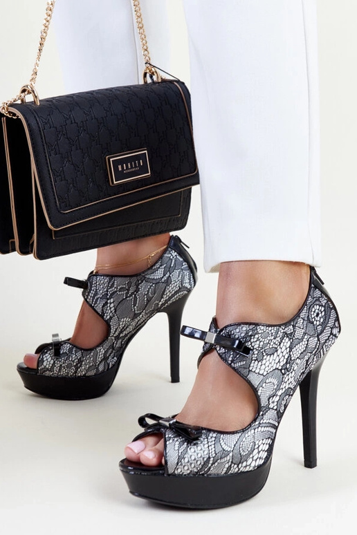 Tacones Metla elegantes en blanco y...