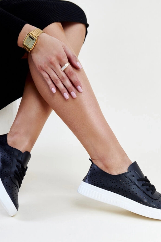 Zapatillas Manoek negras caladas