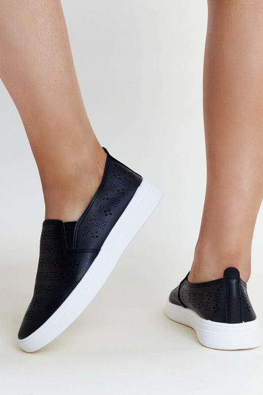 Zapatillas negras sin cordones Hilal