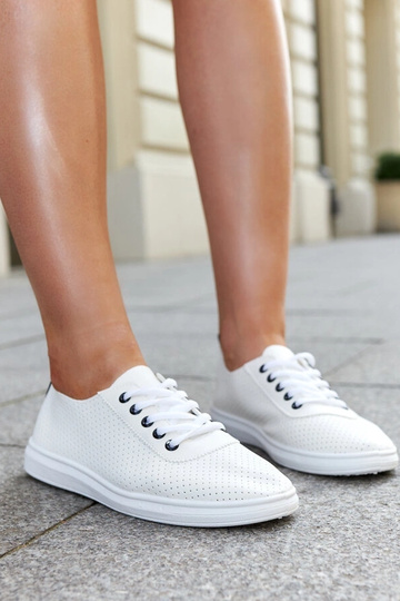 Zapatillas Katinka blancas caladas