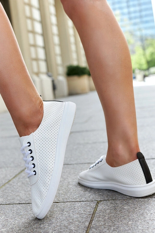 Zapatillas Katinka blancas caladas