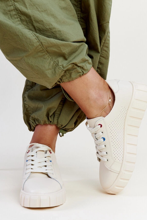 Zapatillas beige de piel Zvonka