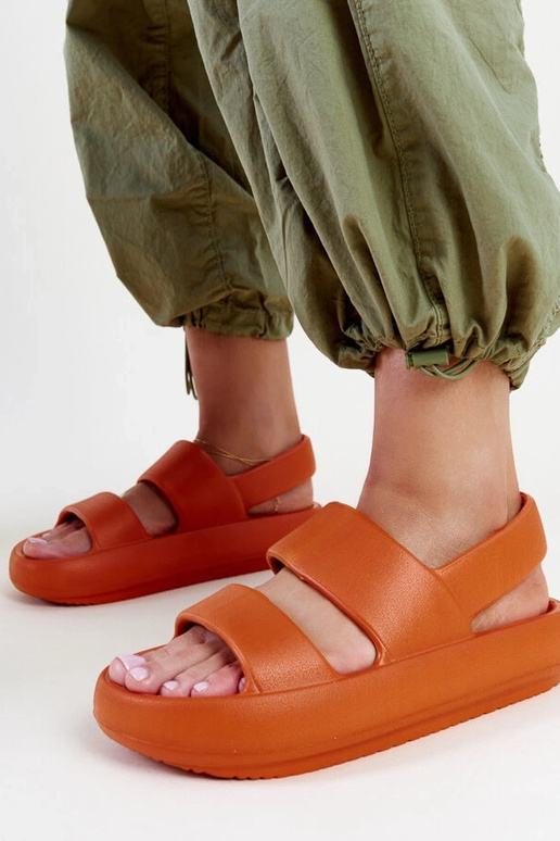 Sandalias naranjas Attiana