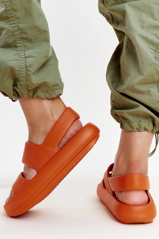 Sandalias naranjas Attiana