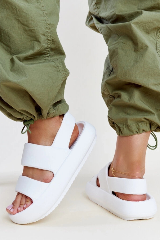 Sandalias blancas Attiana