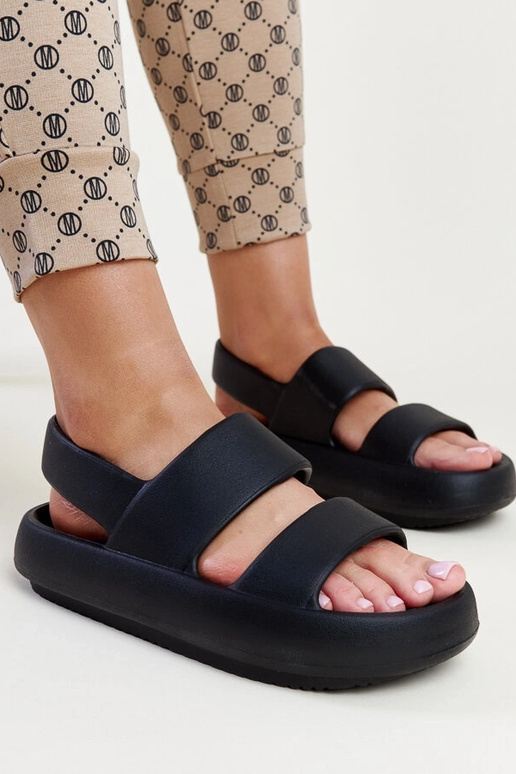 Sandalias negras Attiana