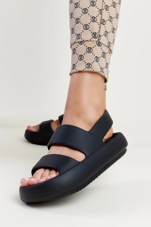 Sandalias negras Attiana