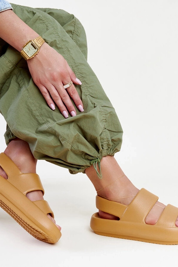 Sandalias marrones Attiana 2