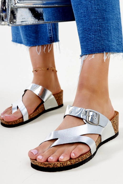 Sandalias de cuña Donata metalizadas...