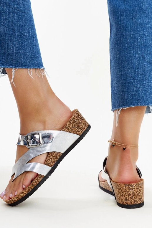 Sandalias de cuña Donata metalizadas...