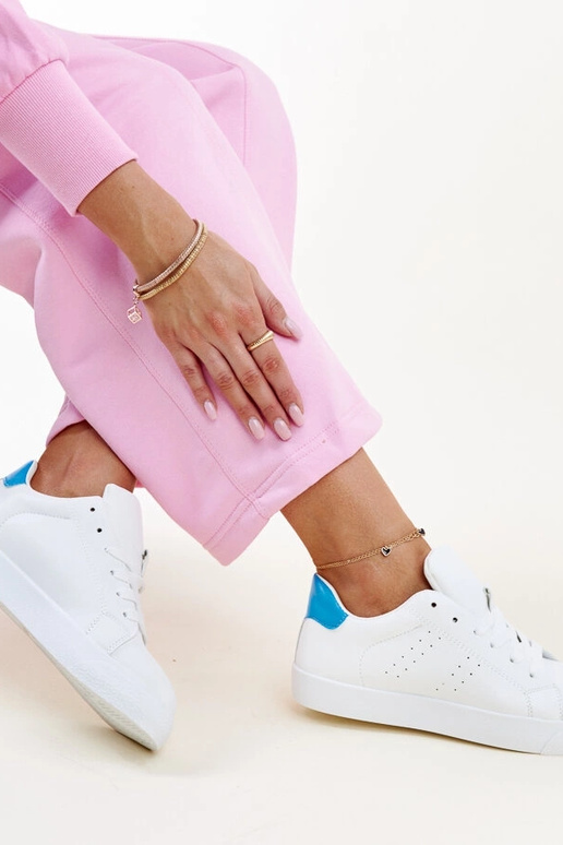 Zapatillas Akila blancas y azules