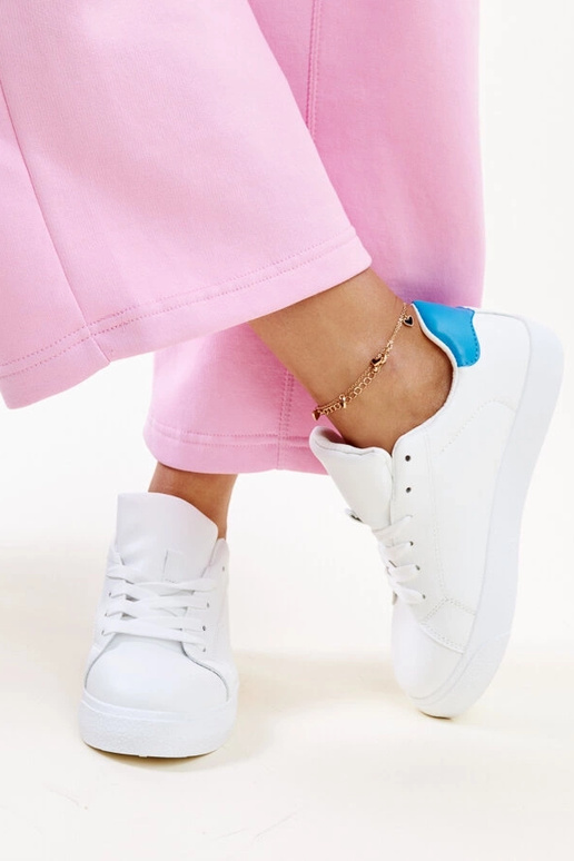 Zapatillas Akila blancas y azules