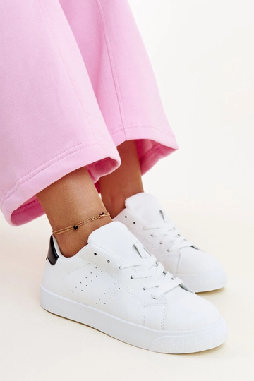 Zapatillas Akila en blanco... 2