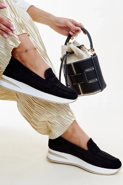 Zapatos Muna negros perforados