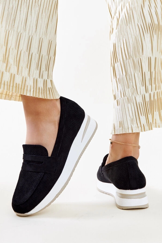 Zapatos Muna negros perforados