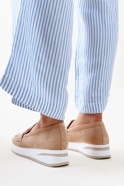 Zapatos Muna perforados marrones