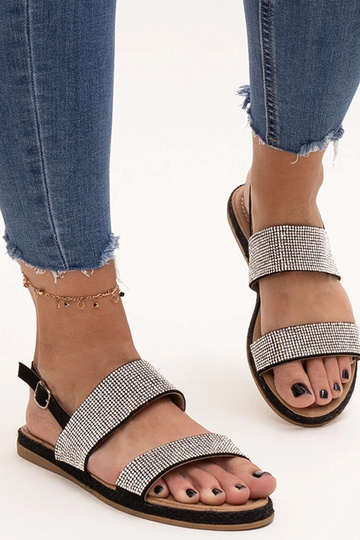 Sandalias negras decoradas con circonitas Carvalia