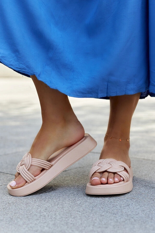 Chanclas de goma beige Ferrei