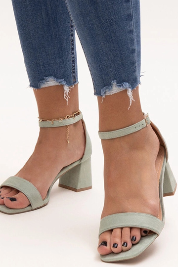 Sandalias de tacón de bloque verde claro Issa 2