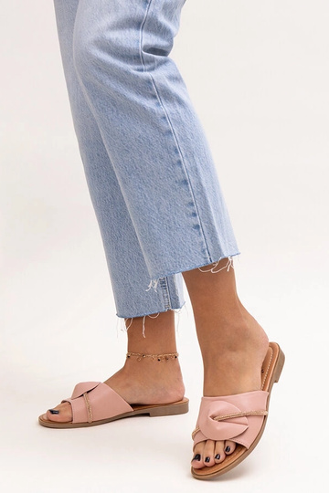 Gorras decoradas con una... 2