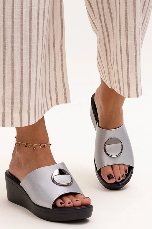 Sandalias de cuña plateadas con...