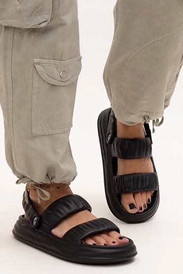 Sandalias negras de espuma con fruncido Coreia 2